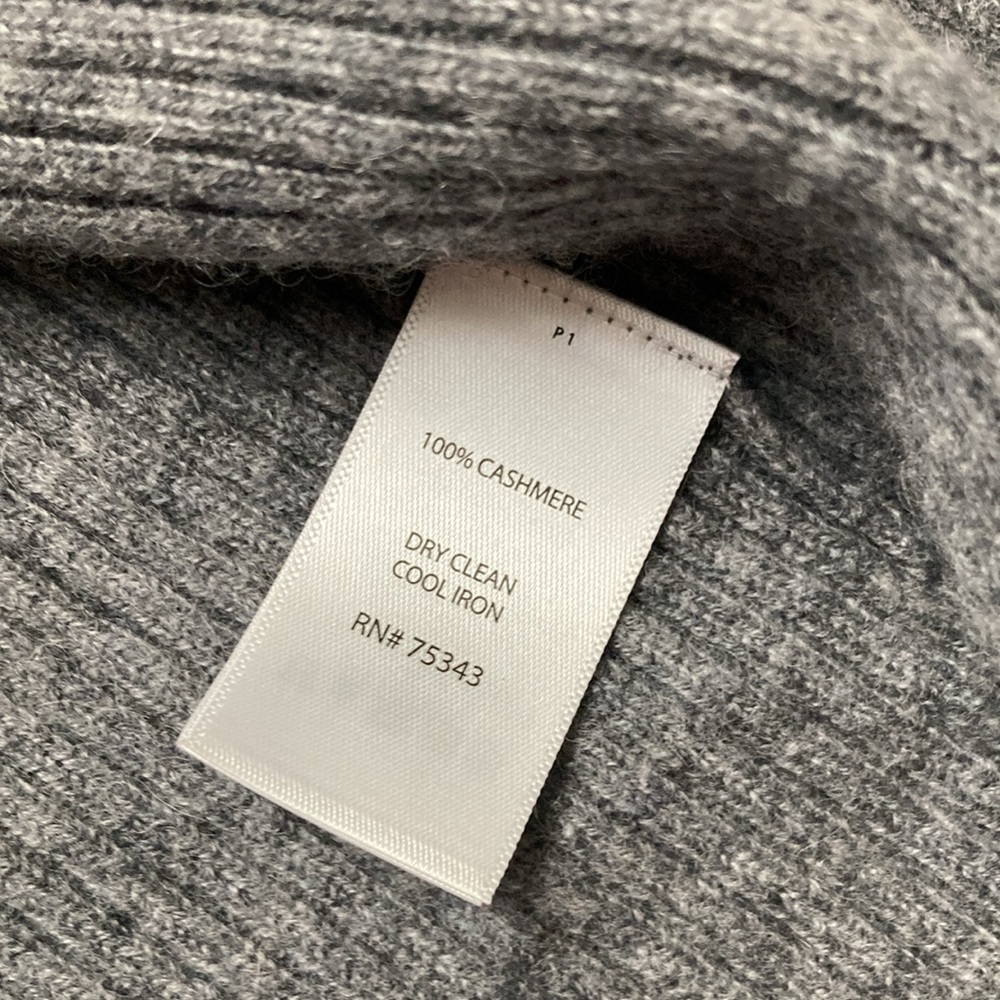 Nanette Lepore Gray 100% Cashmere Sweater. Size S - Picture 6 of 8